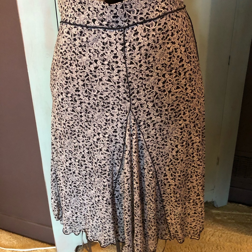 Black print skirt
